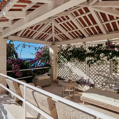 Lapad Villa *