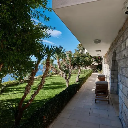 Villa Lapad *
